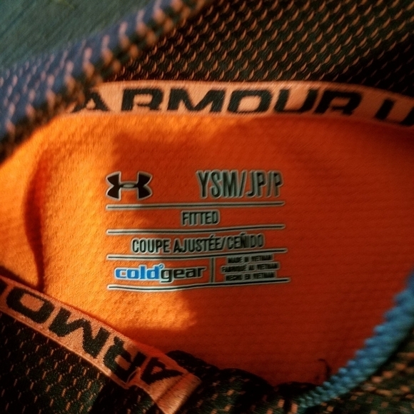 under armour fitted 1/4 zip thin shirt jacket - Picture 8 of 8